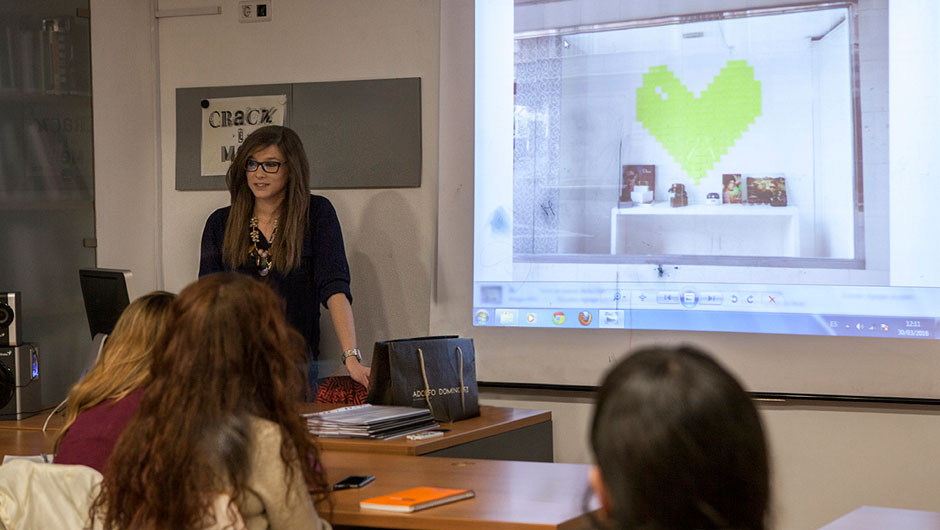 Presentación de proyectos de Escaparatismo a los alumnos de Diseño de Interiores