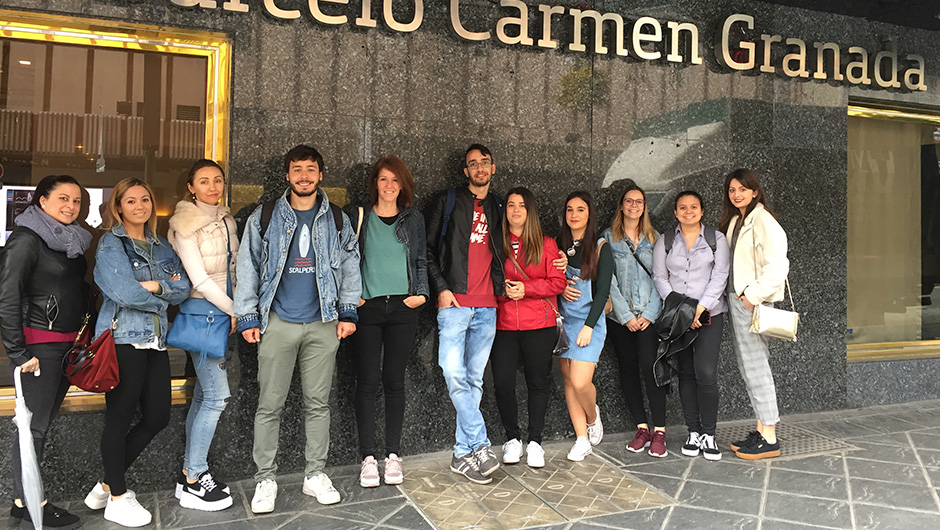 Alumnos carrera interiores Visitan Hotel Barceló Carmen Granada