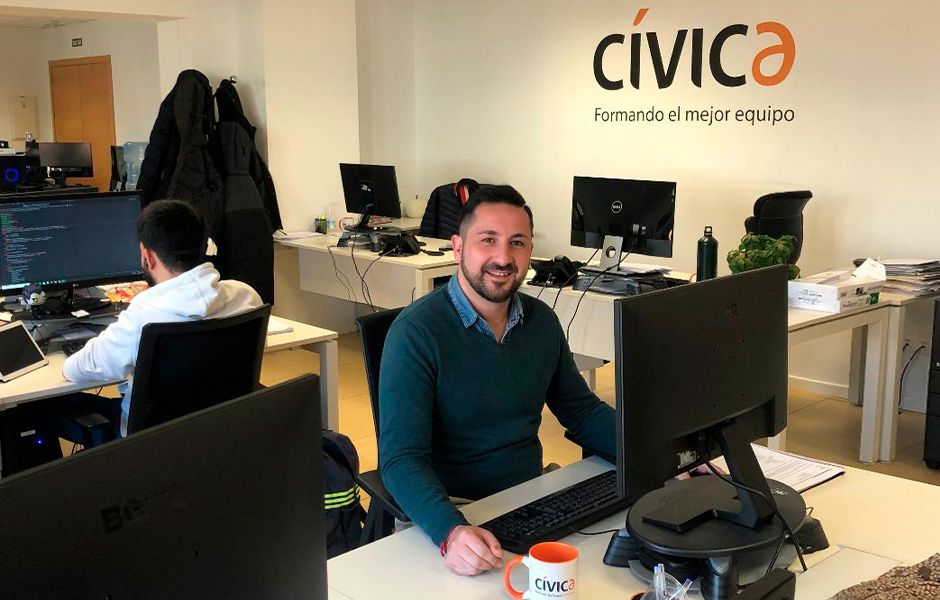 Javier Garrido Aguilar trabaja en Cívica Software