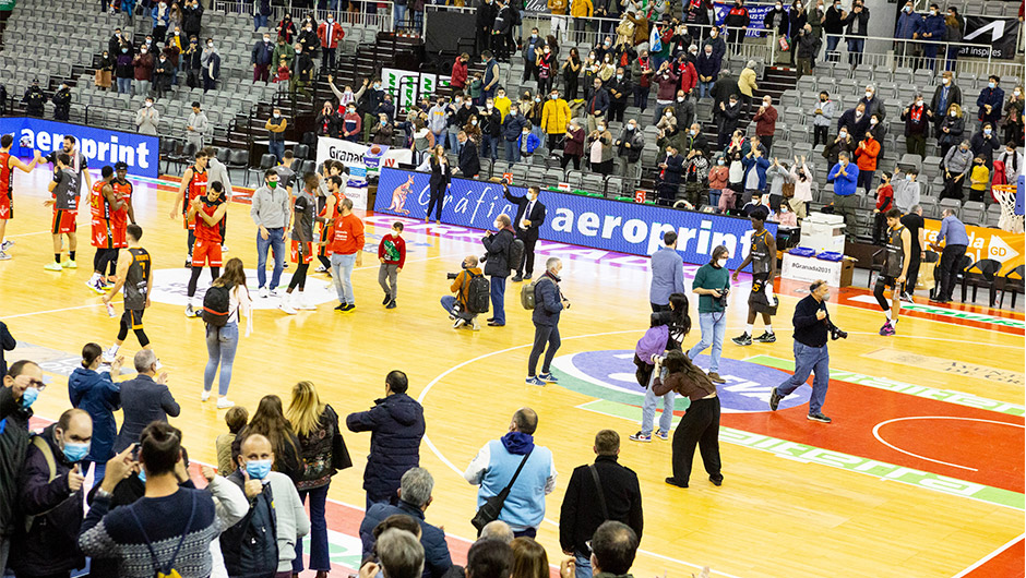 Alumnos Fotografía en el Granada Covirán Baloncesto Basket Fundacion CBG