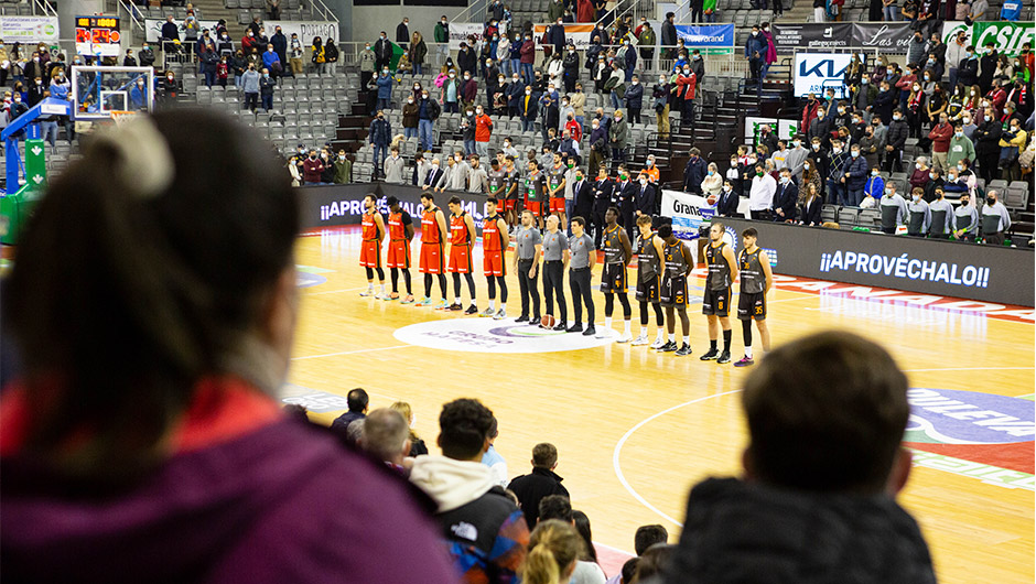 Alumnos Fotografía en el Granada Covirán Baloncesto Basket Fundacion CBG
