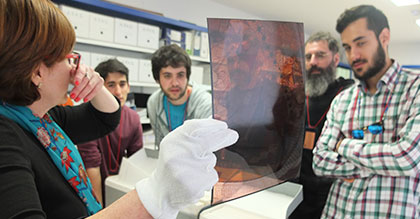 Visita a los archivos del Patronato de la Alhambra y el Generalife